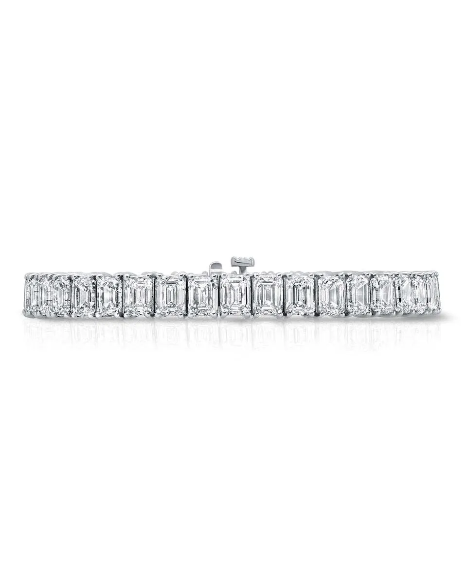 18K White Gold Emerald Cut Tennis Bracelet .4ct Each Diamond