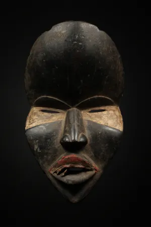 Deangle Dan Mask, Carved Wooden African Mask