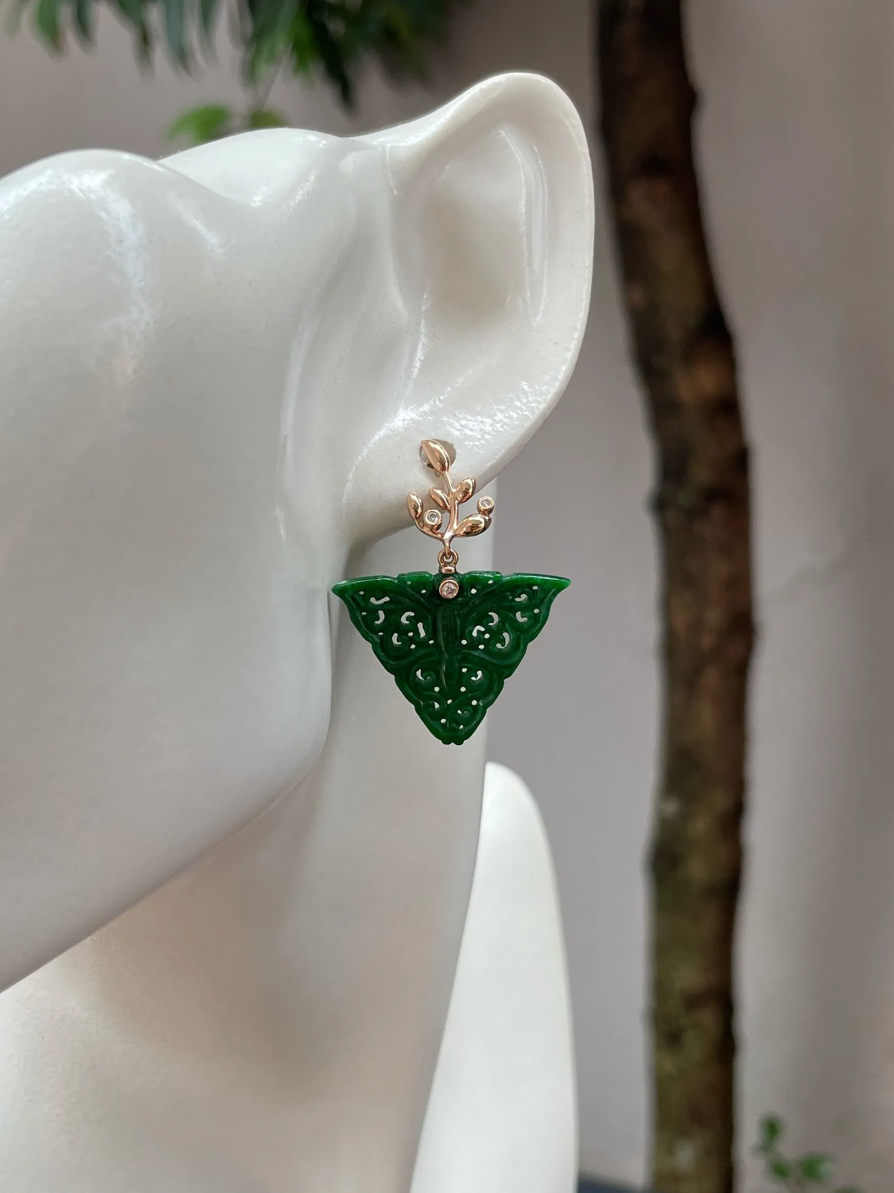 Green Jadeite Carved Earrings (NJE171)