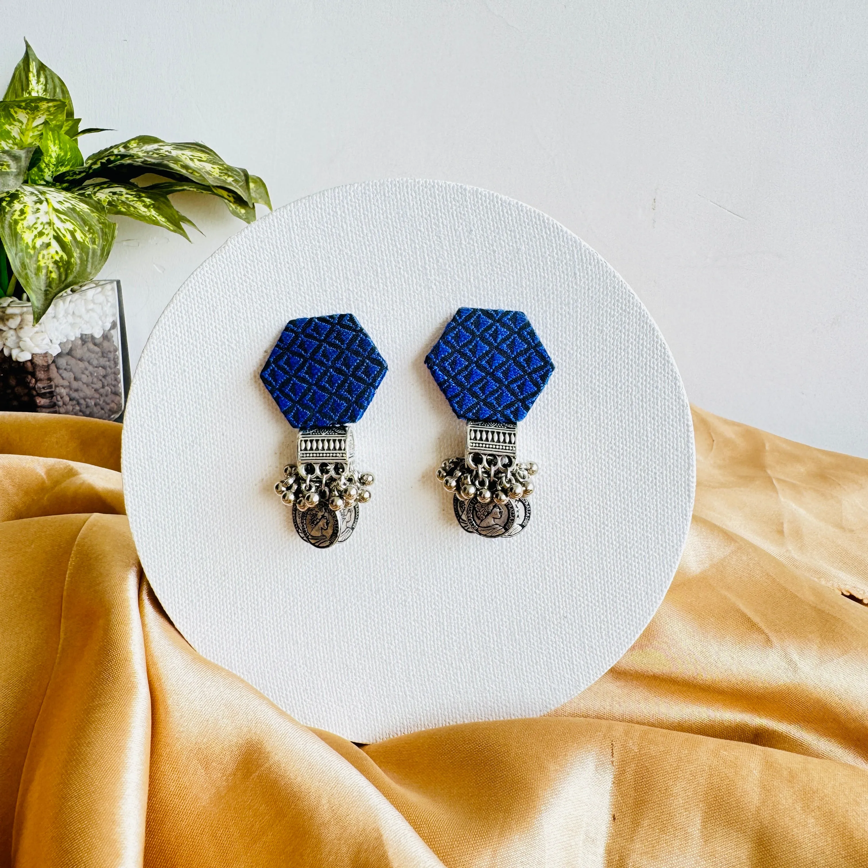 Pranshi Earring